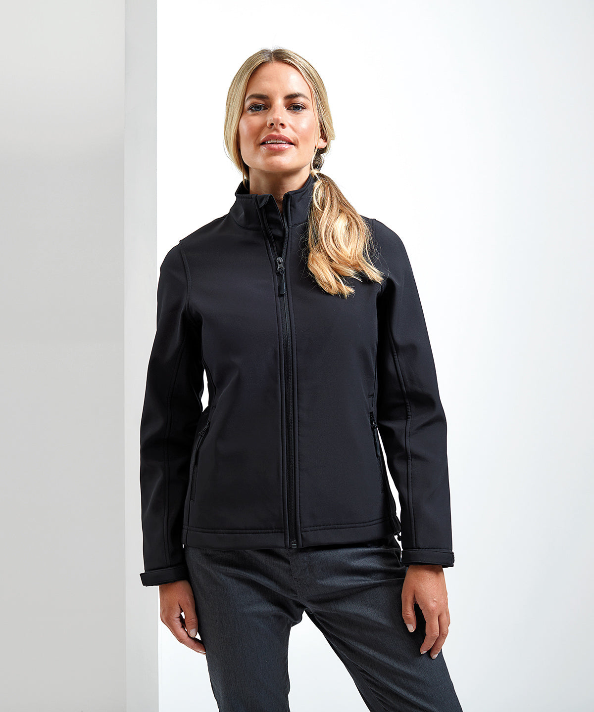 Women’s Windchecker® printable and recycled softshell jacket